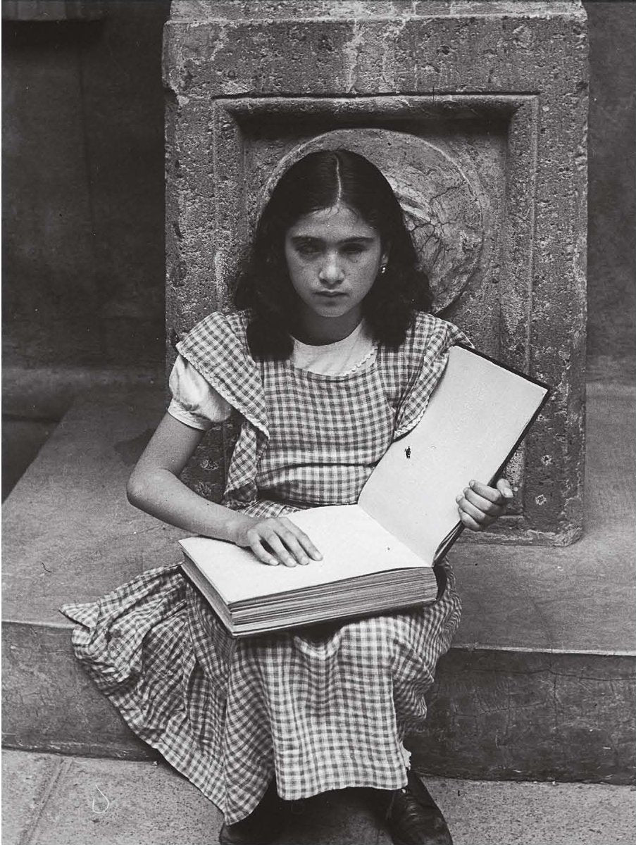 Lola Álvarez Bravo and the Photography of an Era